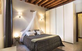 Terrazzina - Romantic Pied A Terre At The Heart Of Cannaregio District